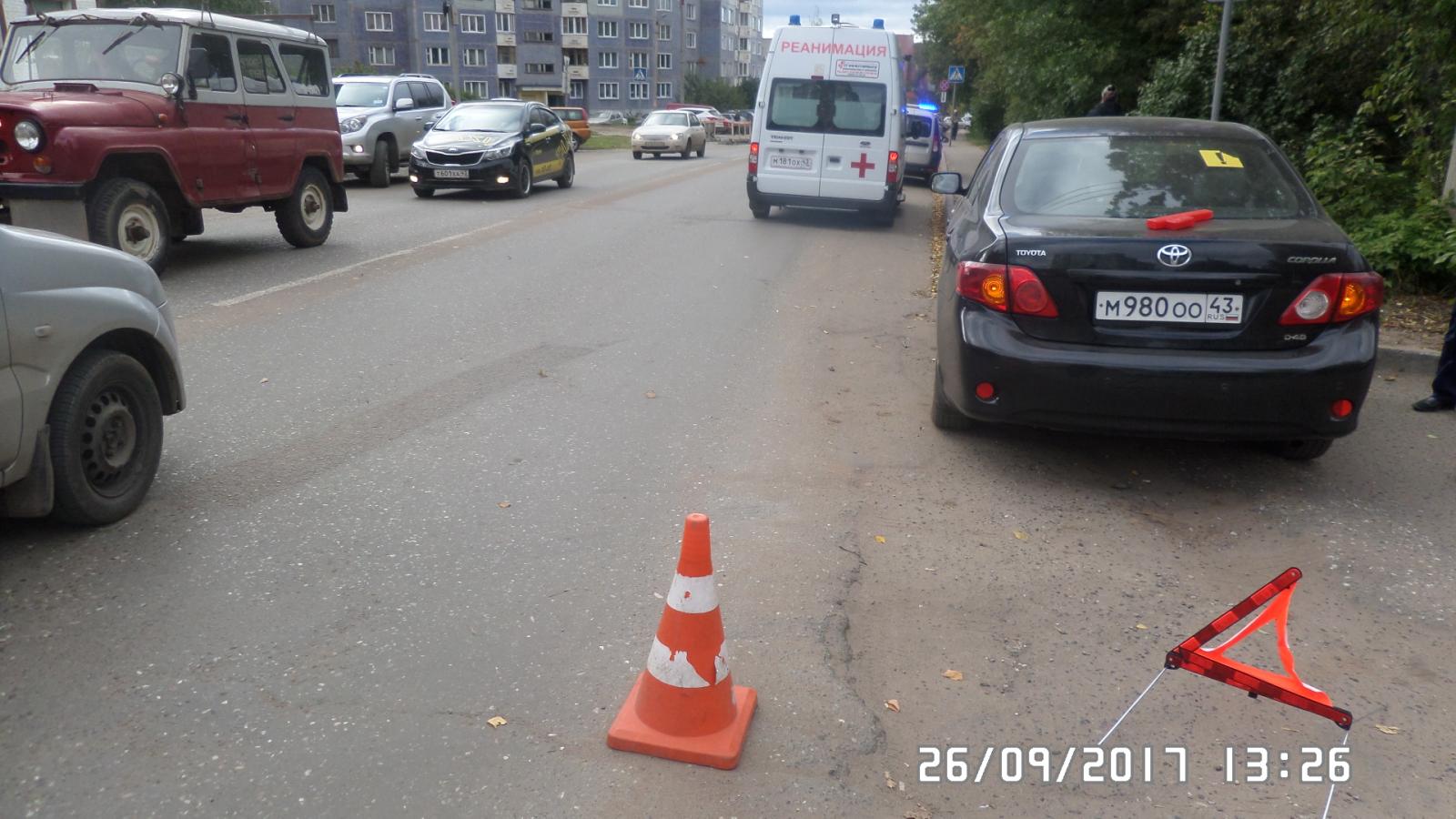 В Кирове на Преображенской напротив ГИБДД машина без водителя сбила  пешехода - новости Кирова — Авто43 Киров