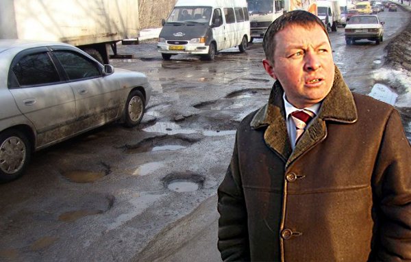 Пережить и смириться. Как чиновники видят дорожные проблемы в Кирове?