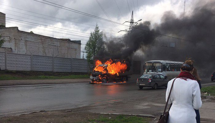 На Луганской сгорела «Газель»