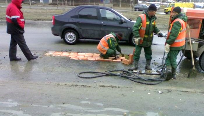 Кто будет ремонтировать кировские дороги?
