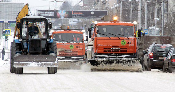 Кол и двойка. Водители оценили уборку снега в Кирове