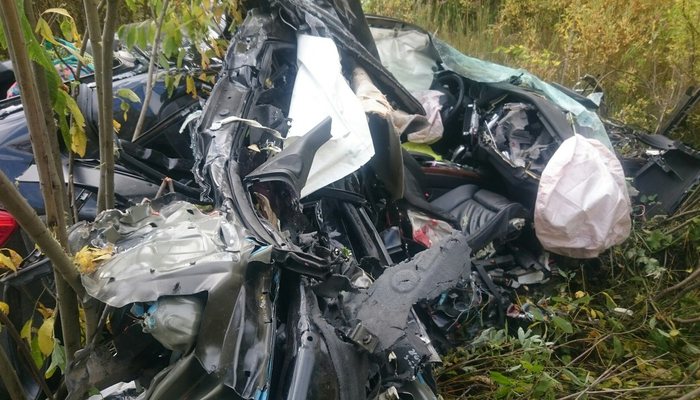 2 две женщины погибли при столкновении BMW и «Камаза»