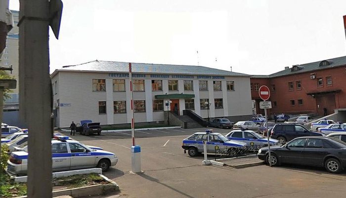 В Кирове инспектор ДПС застрелился во дворе у Госавтоинспекции