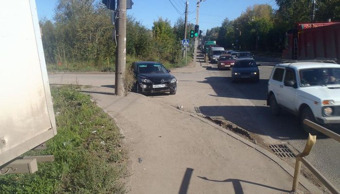 ДТП на Луганской: столкнулись 3 машины