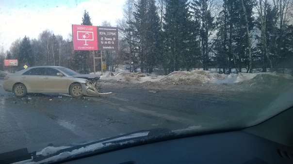В Слободском районе столкнулись три автомобиля 