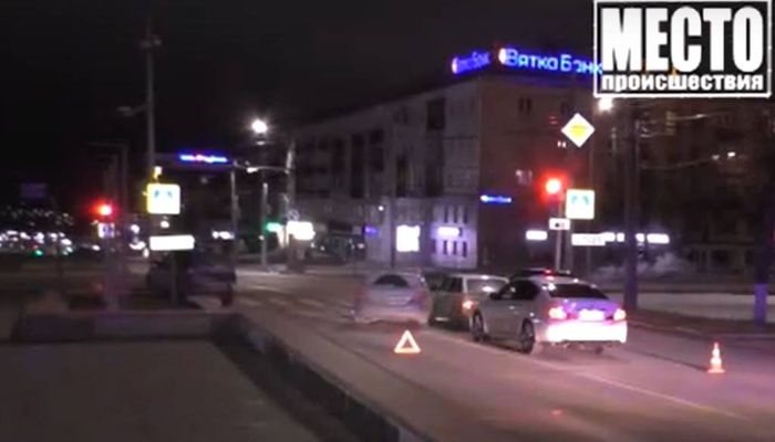 В центре Кирова пьяный помощник участкового устроил ДТП с участием 4 машин