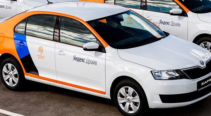 Корпоративное сотрудничество: ŠKODA AUTO Россия передала партию автомобилей оператору каршеринга Яндекс.Драйву