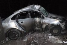 В Кирове Volkswagen врезался в столб: в аварии пострадала 5-летняя девочка