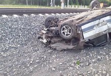В Кировской области легковушка столкнулась с поездом: есть погибшие