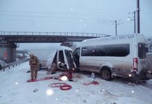 В Кировской области столкнулись два микроавтобуса: 1 человек погиб и 12 пострадали