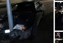 Кировчанка на автомобиле ночью врезалась в столб