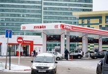 Более 2,5 тысяч литров бензина на зарплату: известен регион России с самым доступным бензином
