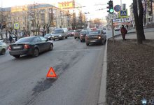 Тройное ДТП собрало огромную пробку на улице Московской