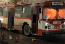 В Кирове загорелся троллейбус, которому давно пора на покой
