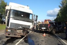Столкновение «Митсубиши» и фуры в Слободском районе закончилось гибелью водителя