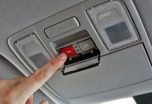 Водителям можно не устанавливать кнопку SOS на машины из-за рубежа