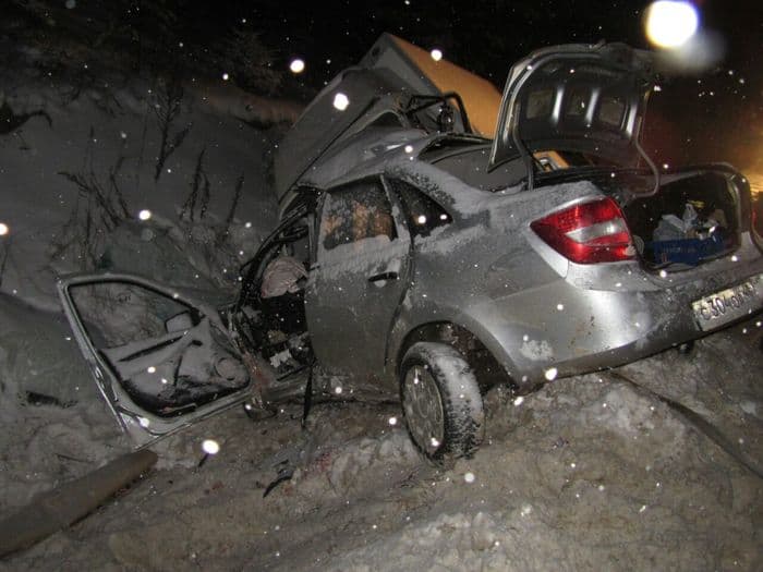 В Юрьянском районе водитель “Гранты” погиб от жесткого столкновения с “Тойотой”