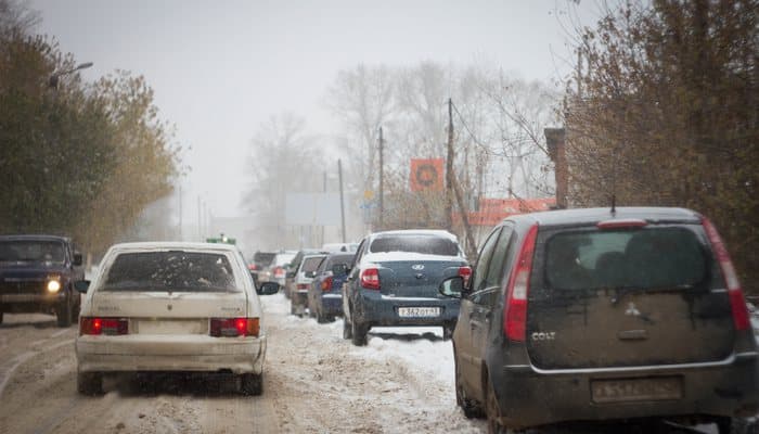 С кировских автомобилистов насобирали налогов почти на миллиард