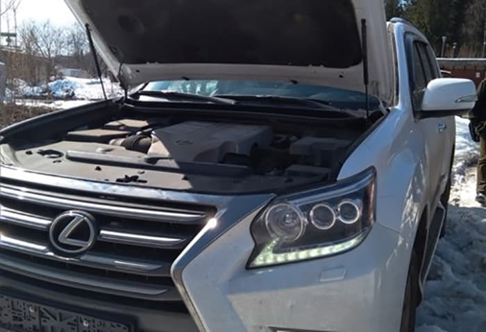 Халява кончилась. Приставы отняли у женщины Lexus