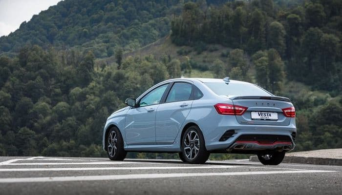 Стала известна стоимость автомобиля Lada Vesta Sport  