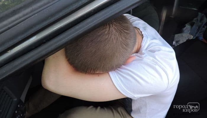 Кировчанин, пойманный за пьяным вождением, обругал полицейского