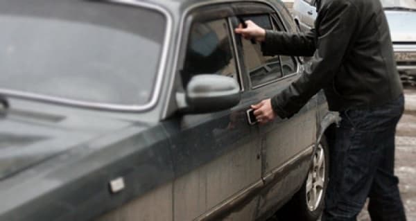 Угнали «Волгу» чтоб проехать 2 квартала