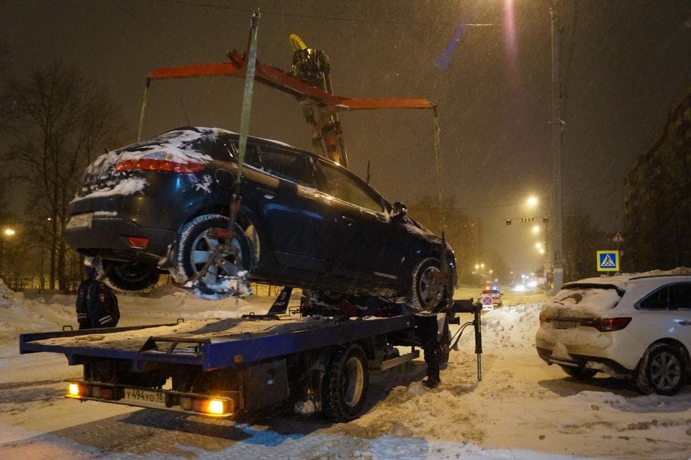 ГИБДД открыла охоту за припаркованными машинами