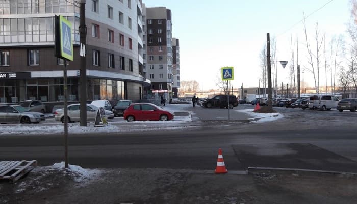 В Кирове молодой водитель на «двенашке» сбил ребенка на «пешеходнике»