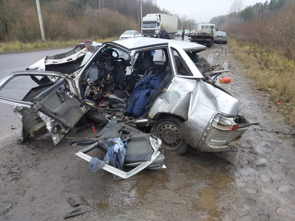 За сутки в Кировской области в ДТП пострадали 10 человек и один погиб