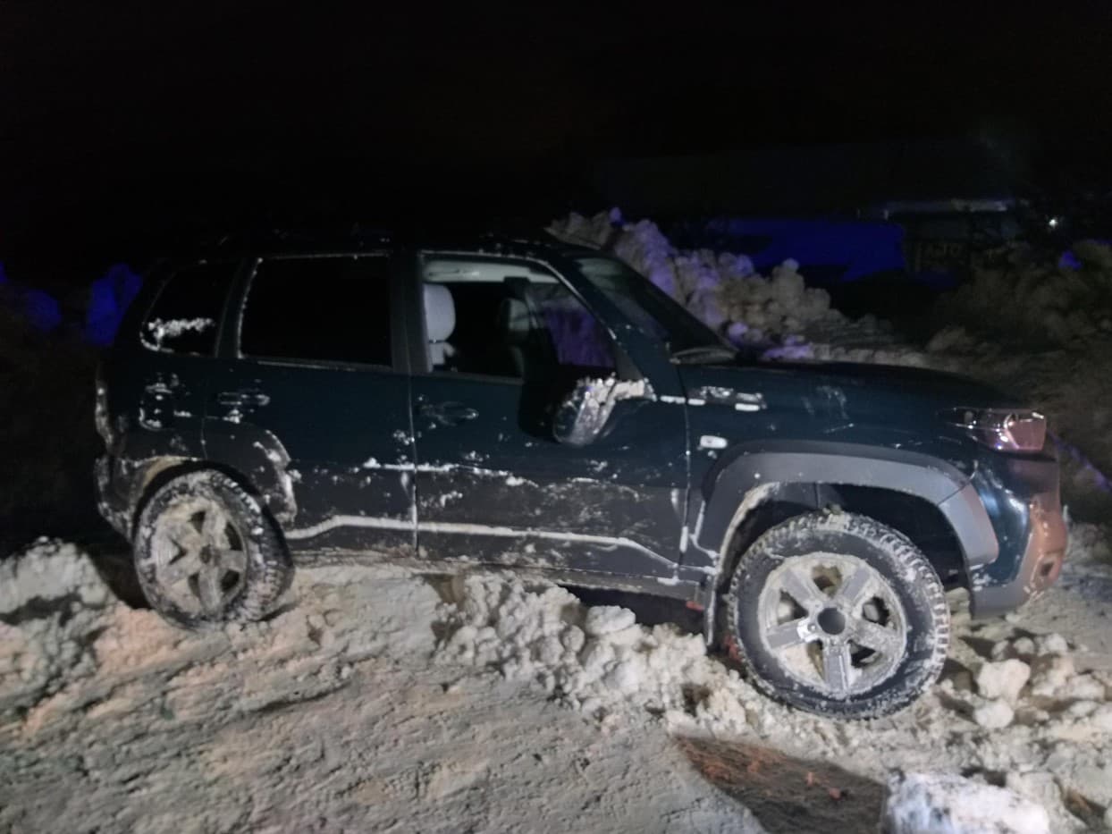 В Кирове 69-летний водитель перевернулся на "Ниве"