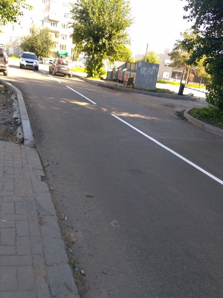 Дорогу на Кочкиной отремонтировали и закрыли жителям въезд во двор