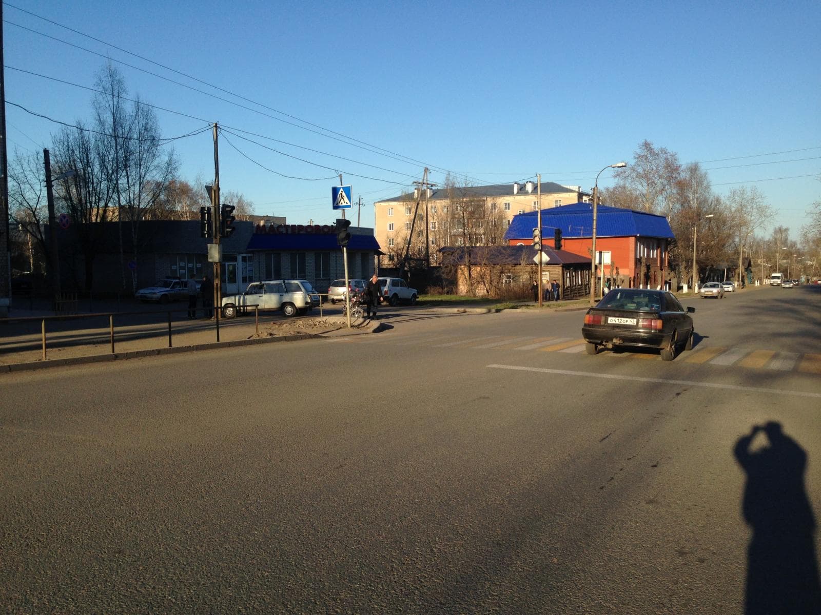 В Котельниче молодой человек сбил водителя мопеда