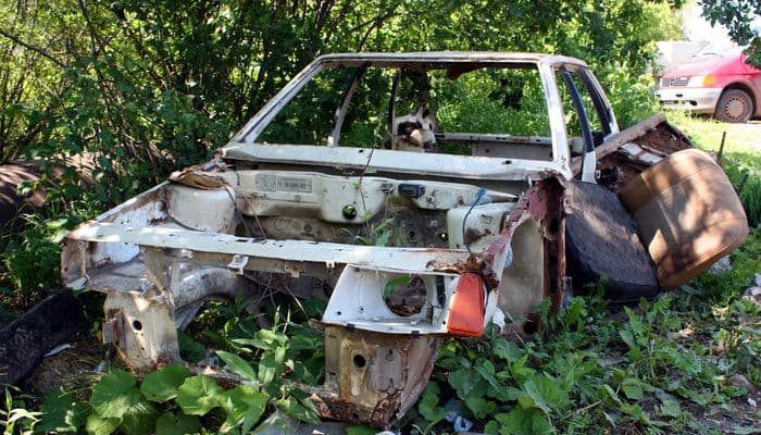 Эксперты: автомобили на запчасти подорожали, зато детали для двигателя подешевели