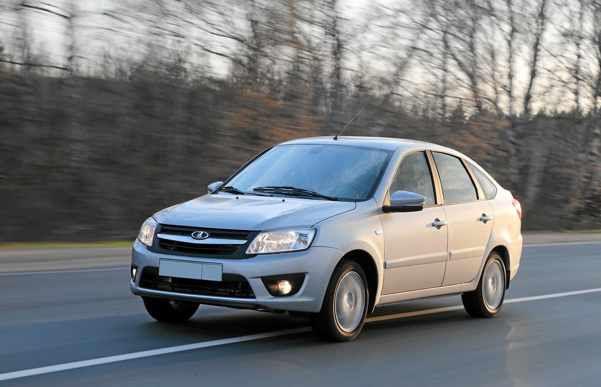 От 700 тысяч рублей: известны самые бюджетные варианты автомобили на российском рынке