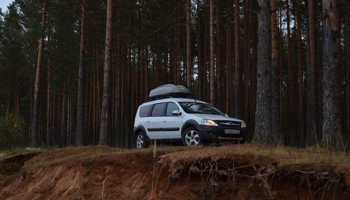 Госавтоинспекция не будет штрафовать за багажники на крышах