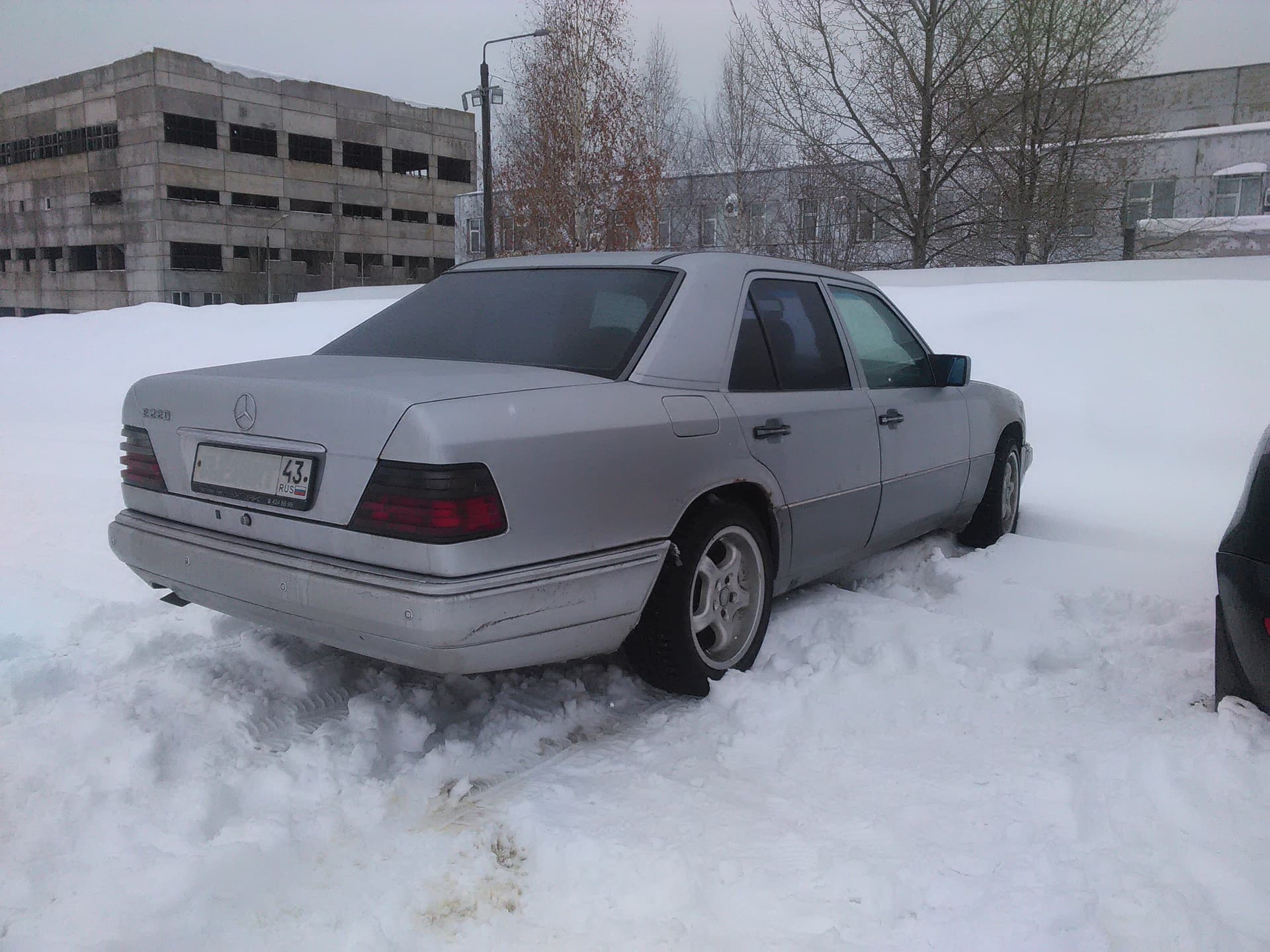 «Болячки у тачки» Mercedes e220 W124