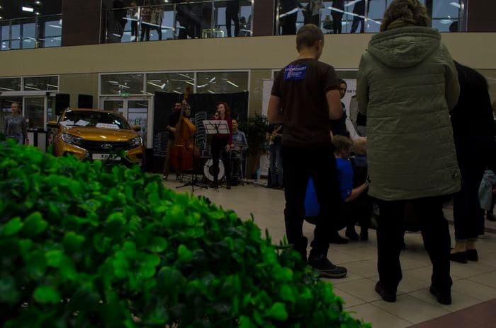 Горожанин, уверенный путешественник и просто верный друг: презентация новой LADA XRAY CROSS