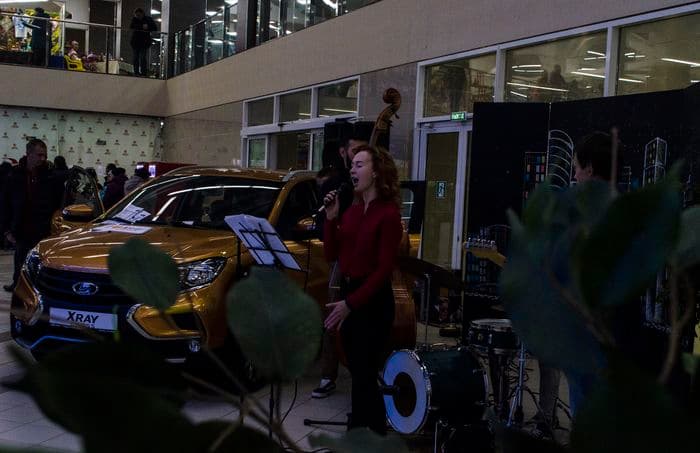 Горожанин, уверенный путешественник и просто верный друг: презентация новой LADA XRAY CROSS