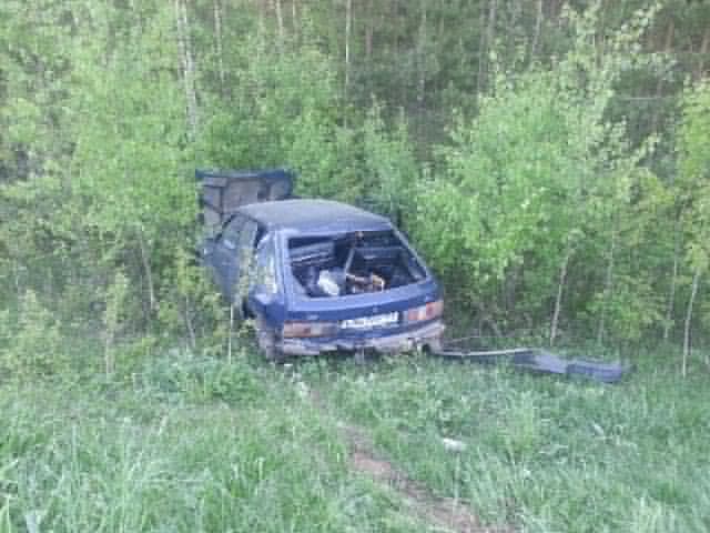 Водитель на Mitsubishi вытолкнул с дороги «Москвич»