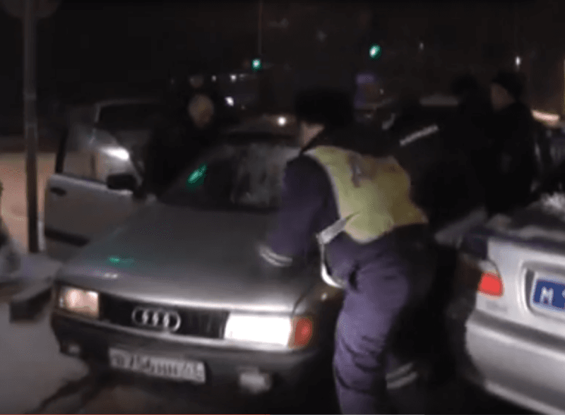 Погоня за лихачом: появилось видео, как полиция «ловила» угонщика «Ауди»