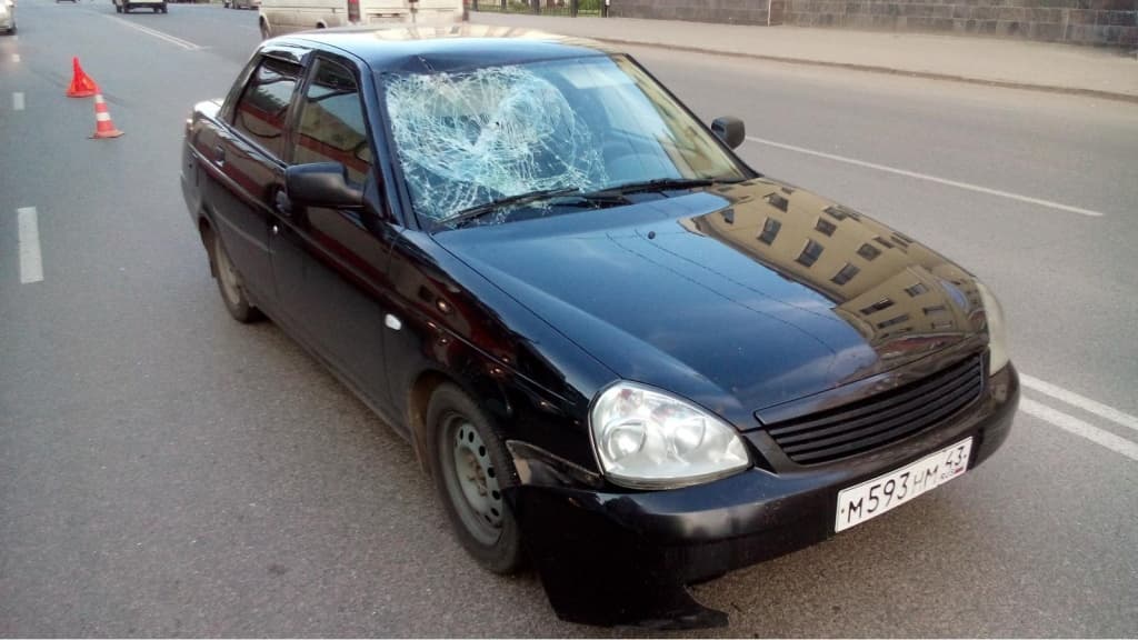 На Комсомольской водитель на Lada сбила мужчину