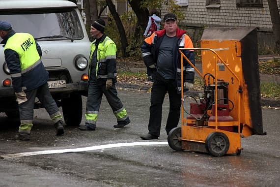 В июне на дорогах появится желтая и синяя разметка