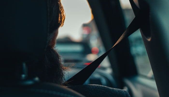 Питерский депутат предложил запретить блокираторы ремней безопасности