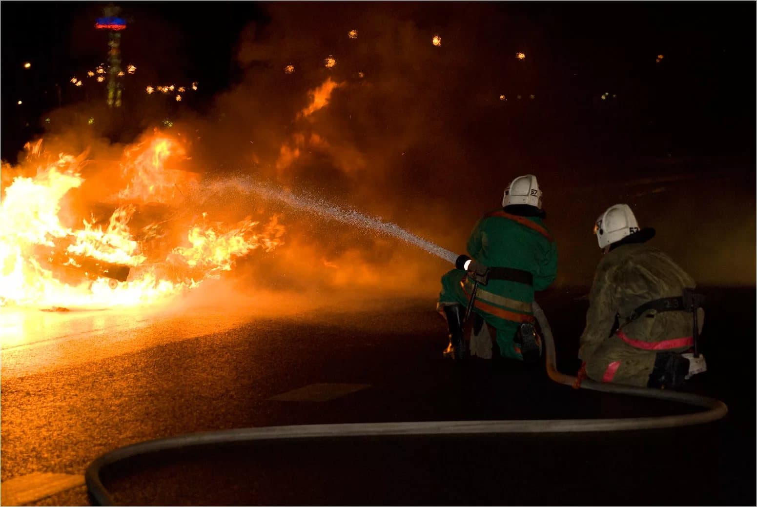 На Воровского ночью подожгли иномарку