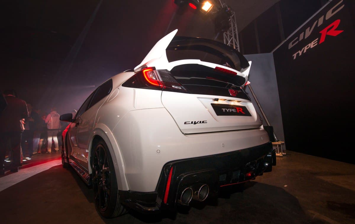 Уже через год можно будет зарегистрировать свой автомобиль у дилера