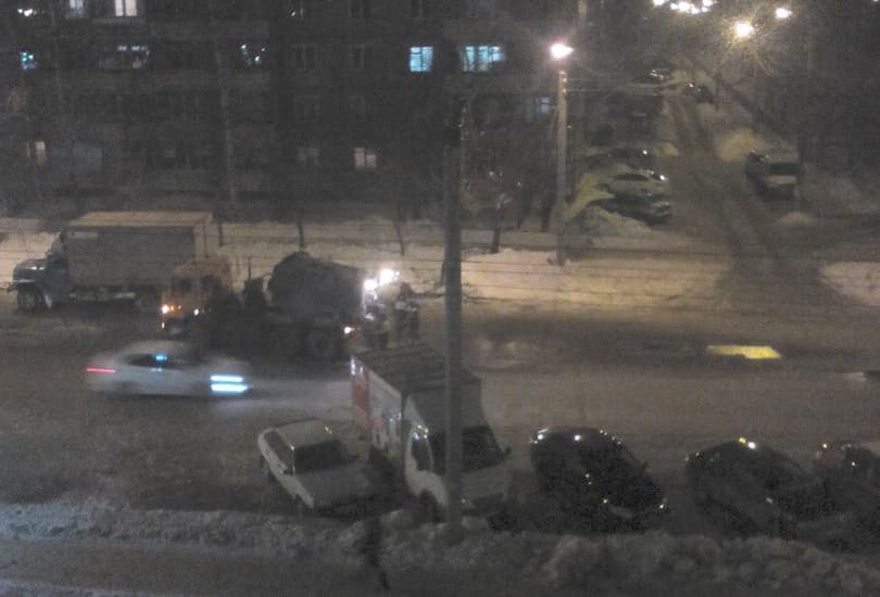 За ночь до приезда Медведева отремонтировали проспект Строителей