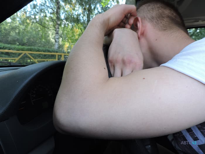 Сервис “Яндекс.Такси” начал блокировать своих водителей каждые 16 часов