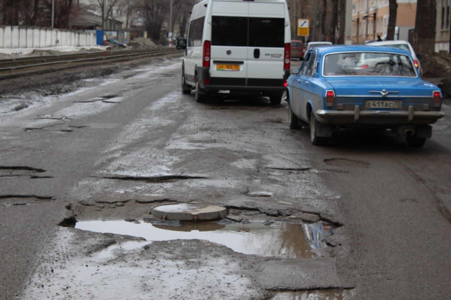 Содержание дорог в Кирове: не предписанием, так штрафом
