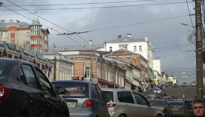 Завтра в центре Кирова будет перекрыто движение автомобильного транспорта