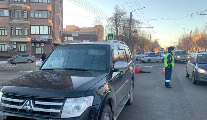 В центре Кирова женщина на внедорожнике насмерть сбила 20-летнюю девушку
